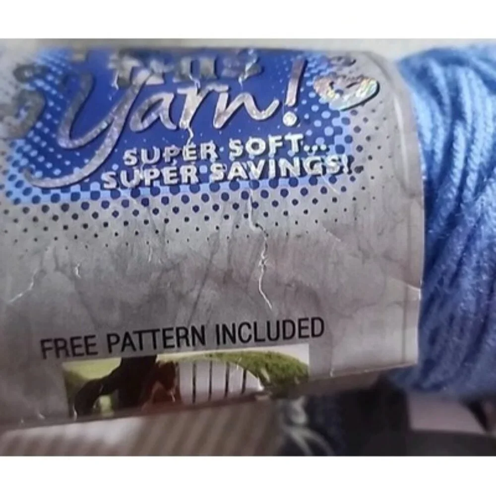Lot Of 3 Yarns, I Love This Yarn And Baby Kitty Hat Kit, And Big Blue Craftsmart
